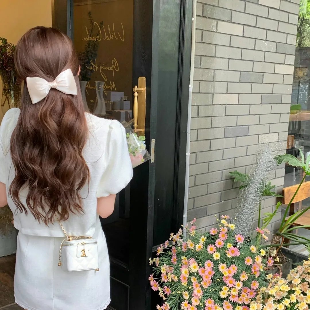 爱在云霄封面